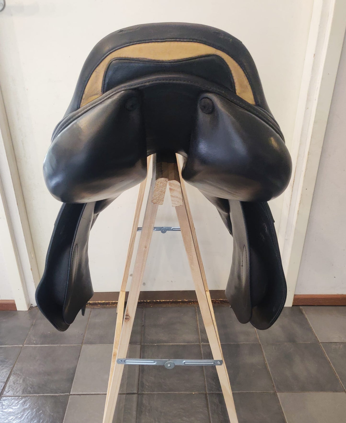 Prestige Meredith 17" 33