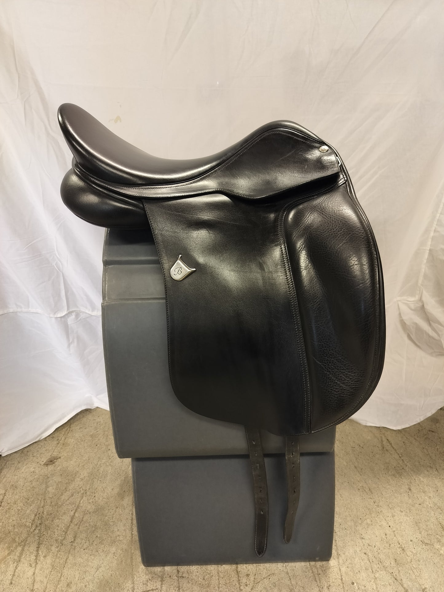 Bates Wide Dressage 17,5"