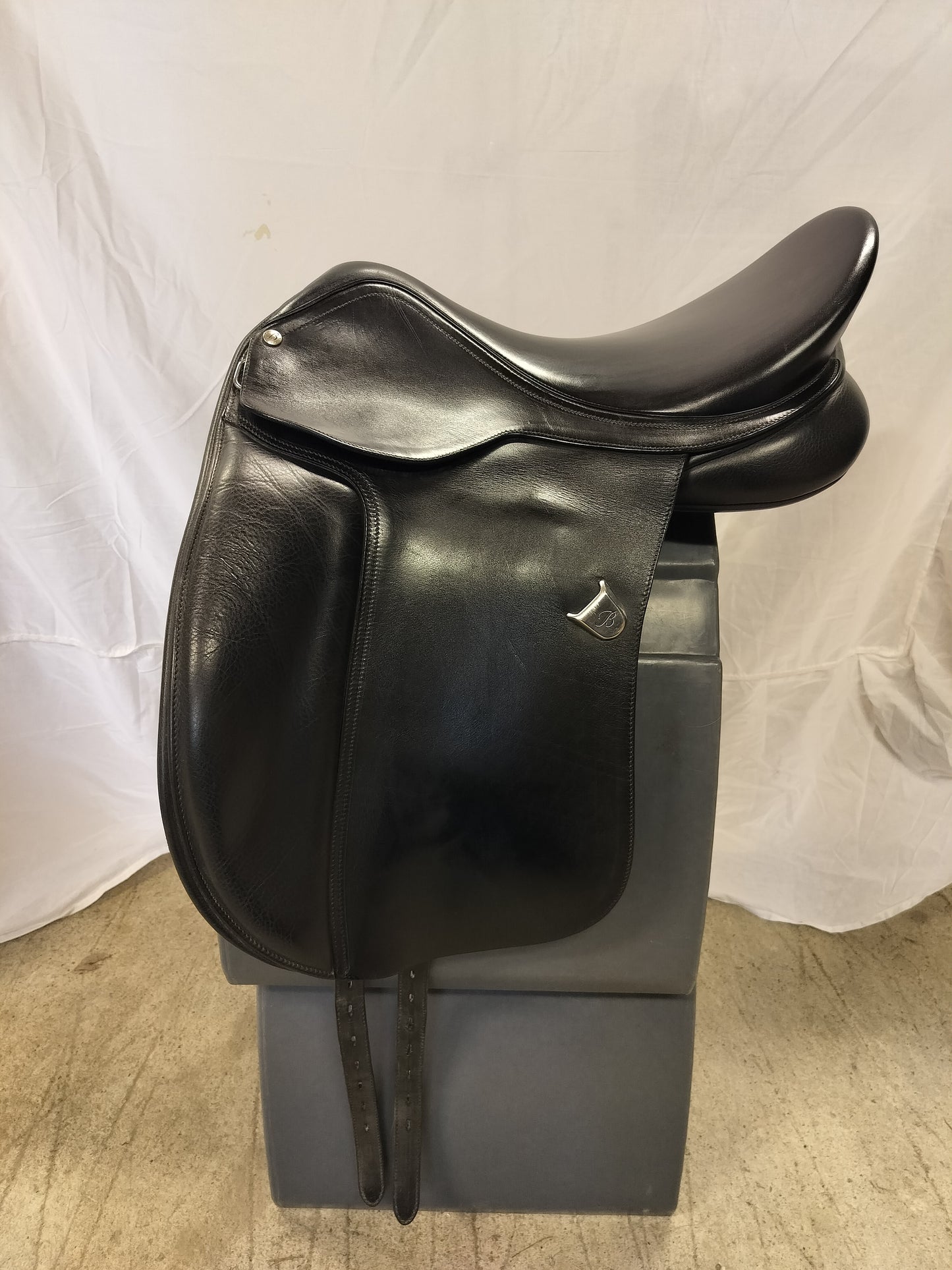 Bates Wide Dressage 17,5"