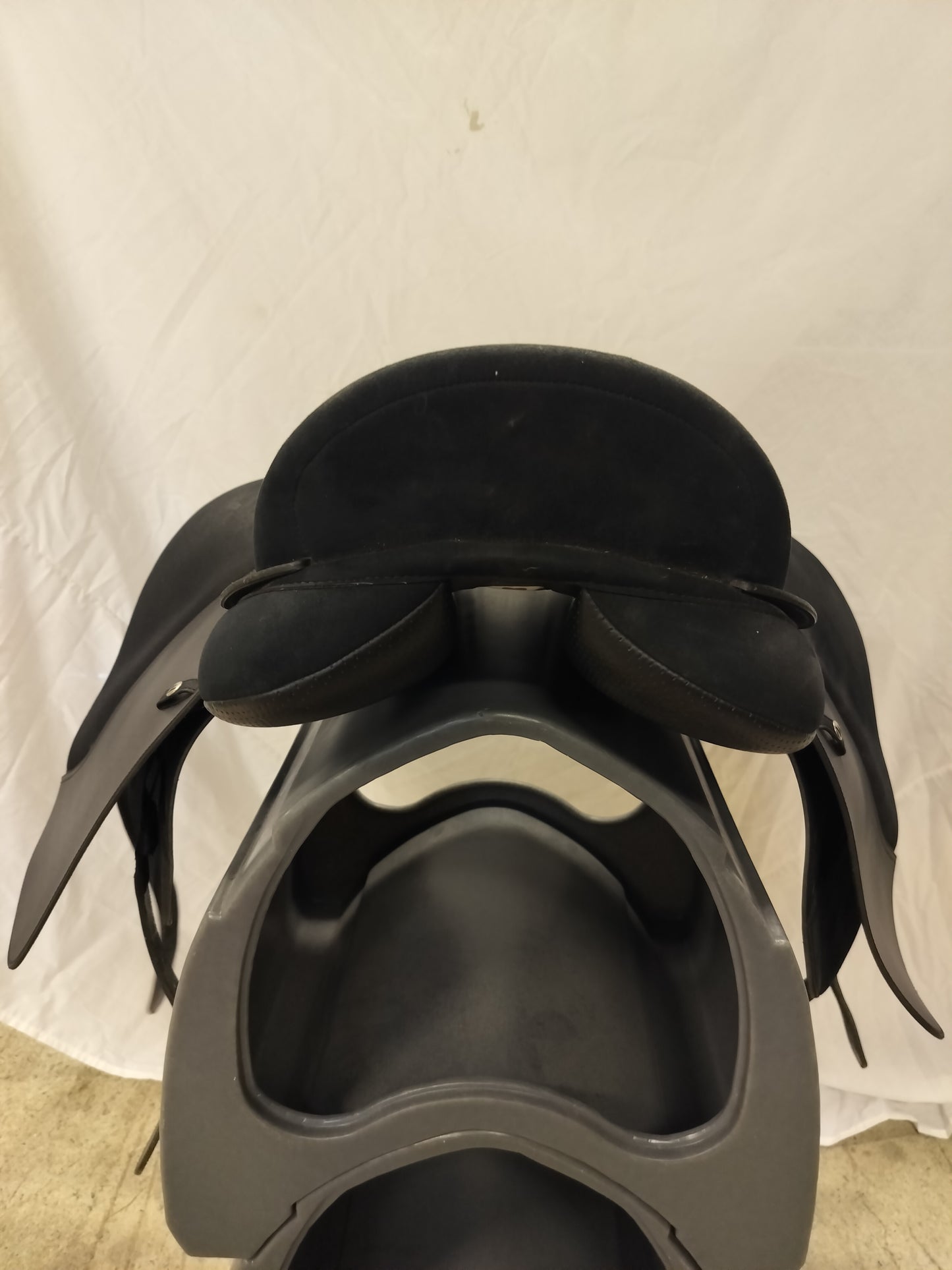 Wintec Pro Dressage Wide 16,5"