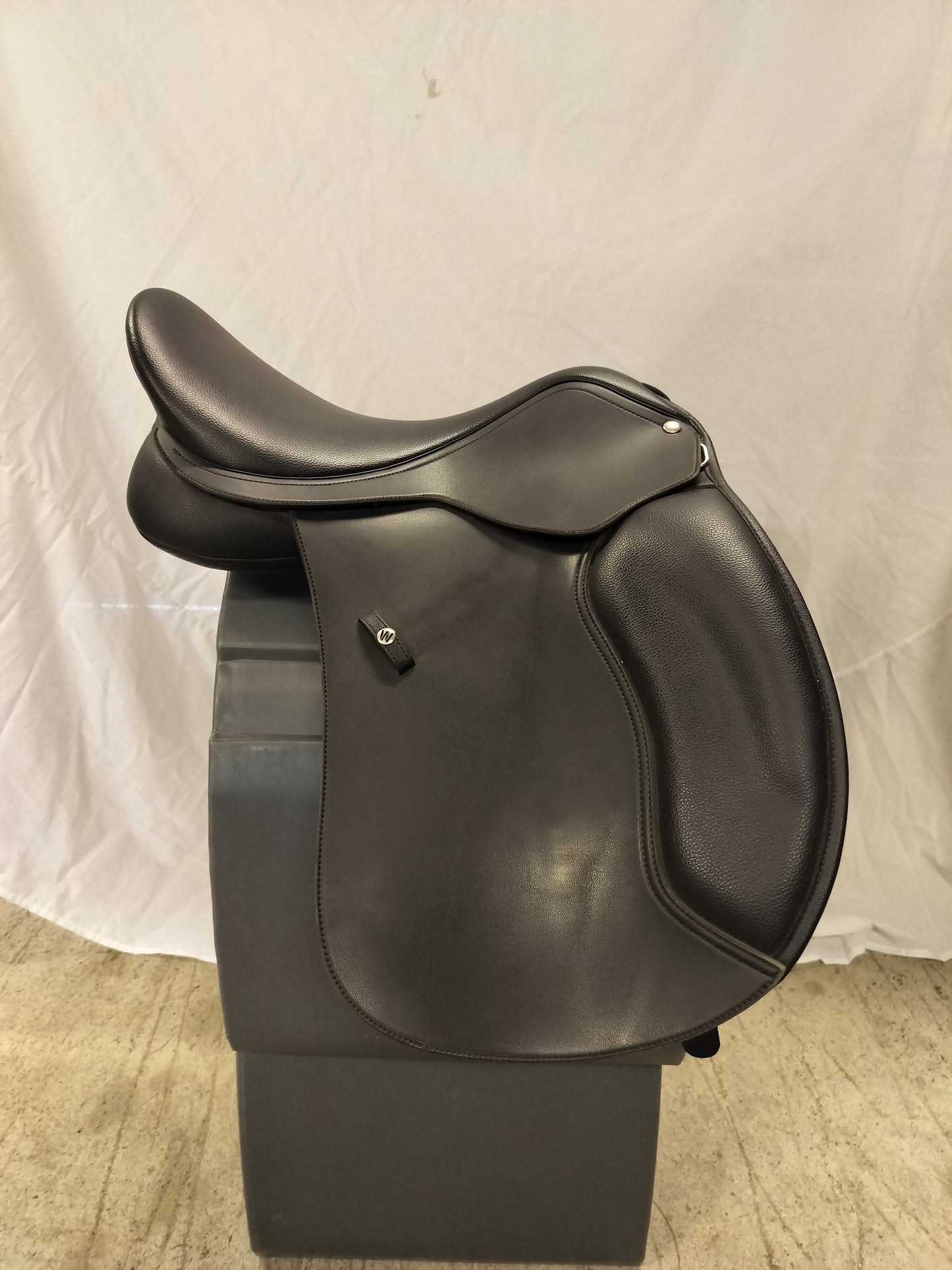 Wintec 500 Wide All Purpose 17"