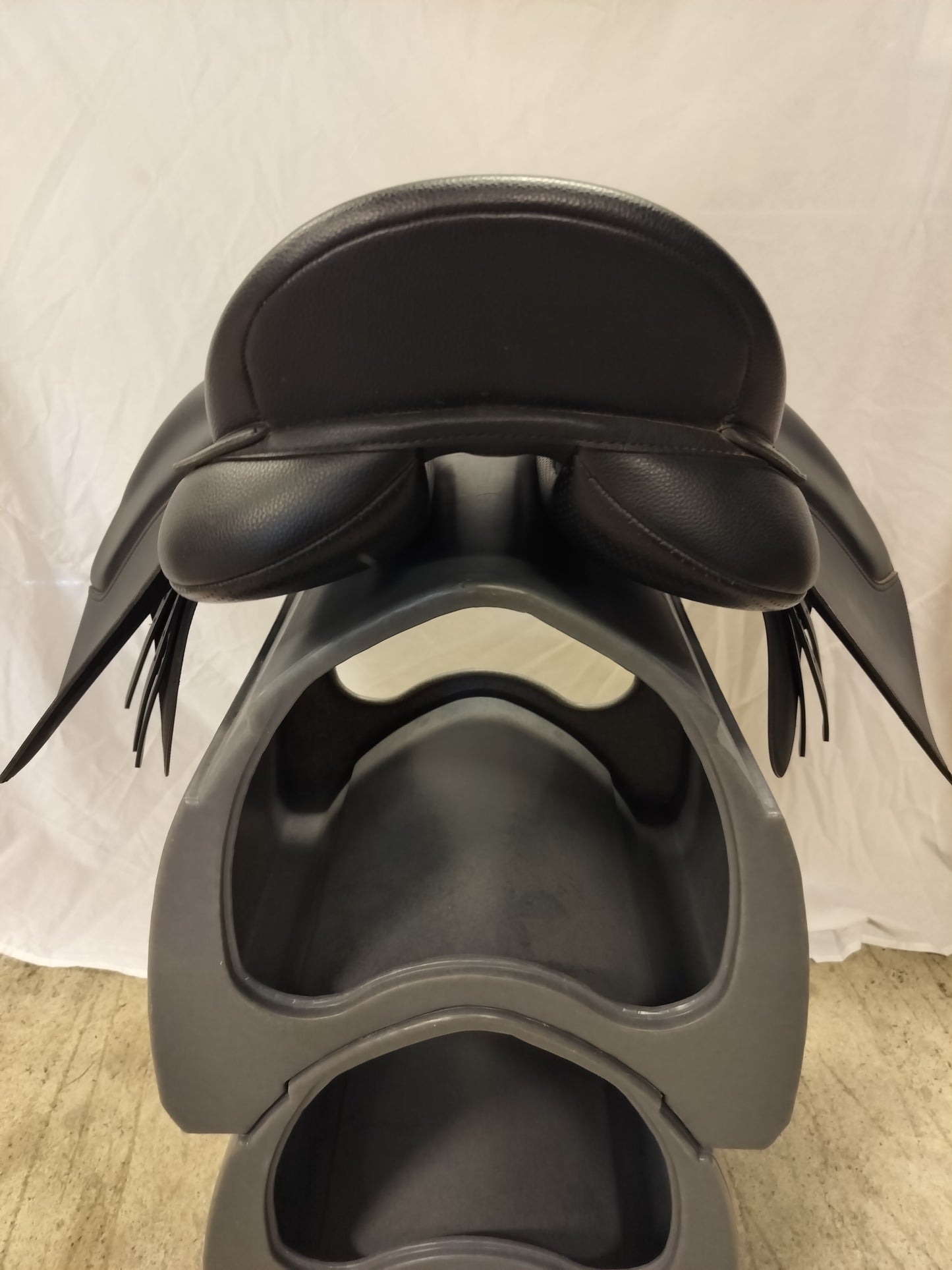 Wintec 500 Wide All Purpose 17"