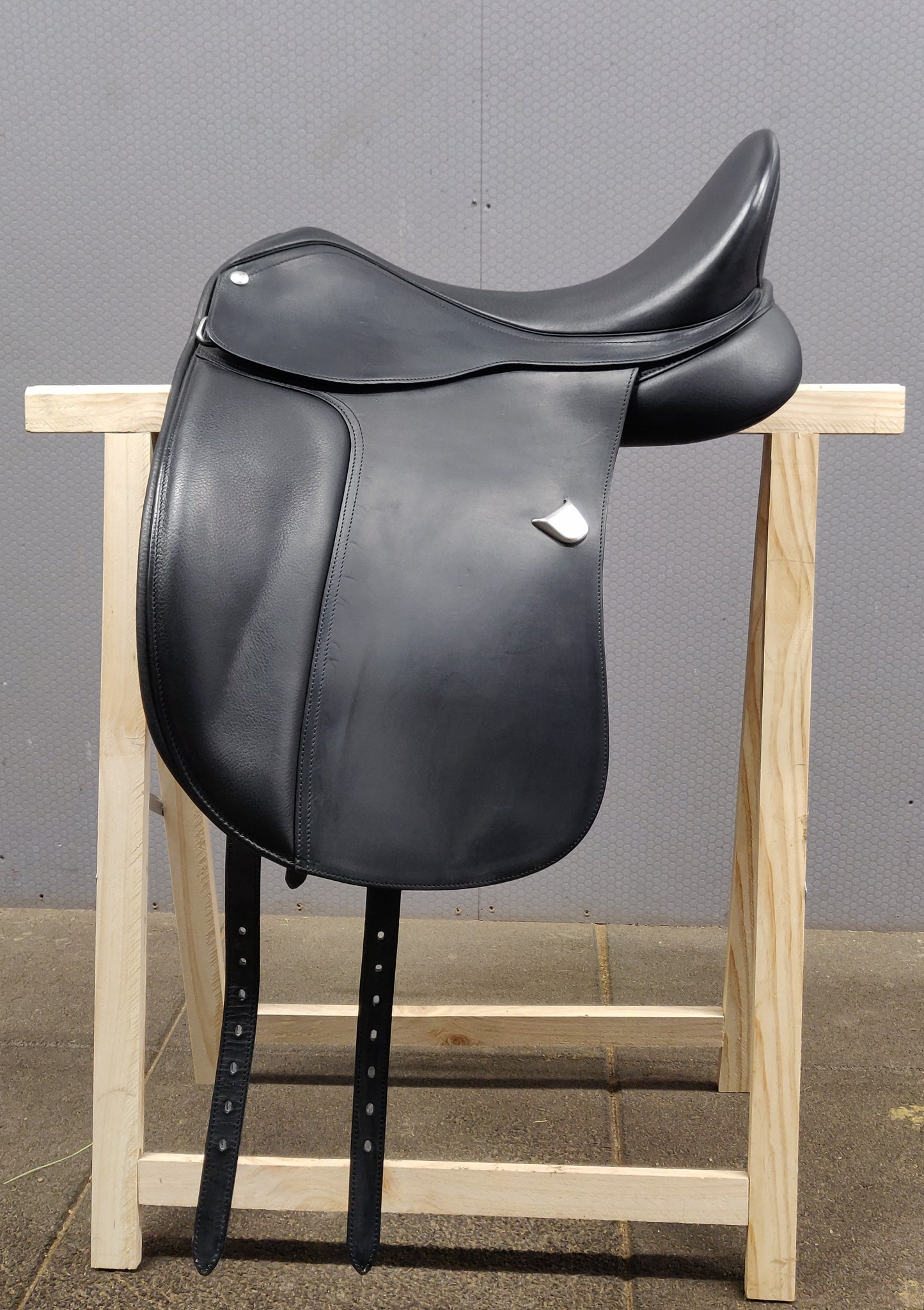 Bates Dressage 17,0"