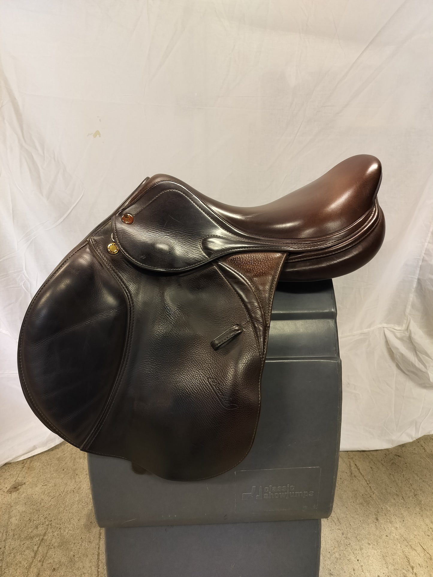 Prestige Meredith 16" 33