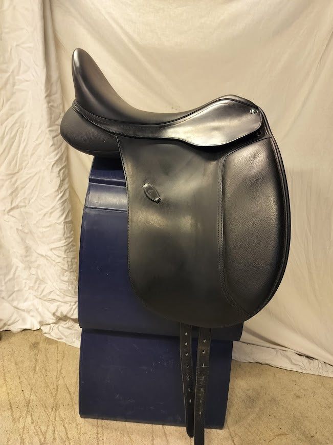 Arena Dressage 17,5"