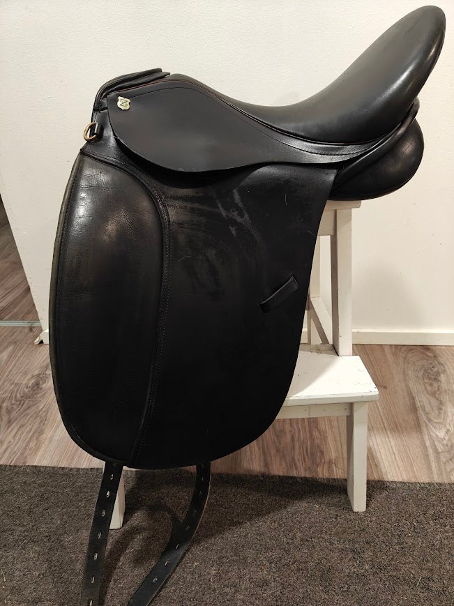 Massimo Dressage II 16,5" XW