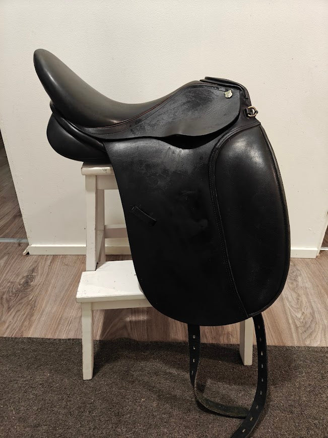 Massimo Dressage II 16,5" XW